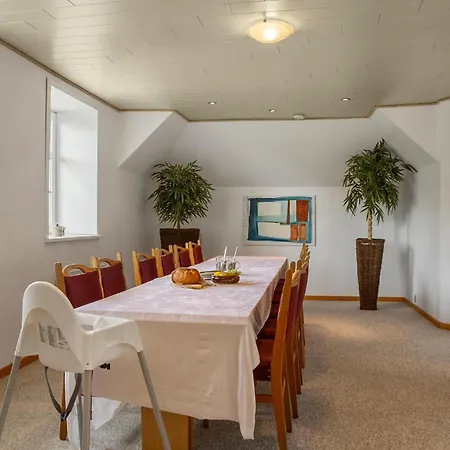 דירה 3 Bedroom Gorgeous In