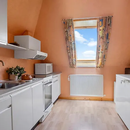 Апартаменты 3 Bedroom Gorgeous In